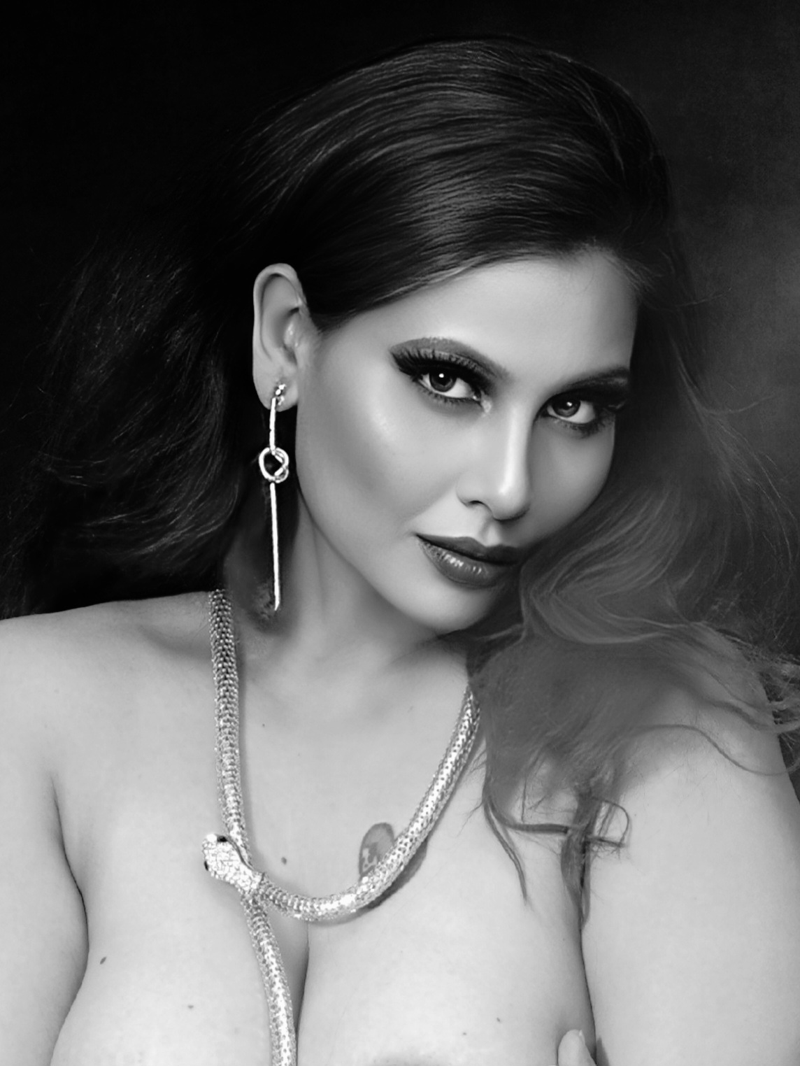 Kanak Raj - Glamorous Look with Bold Pose