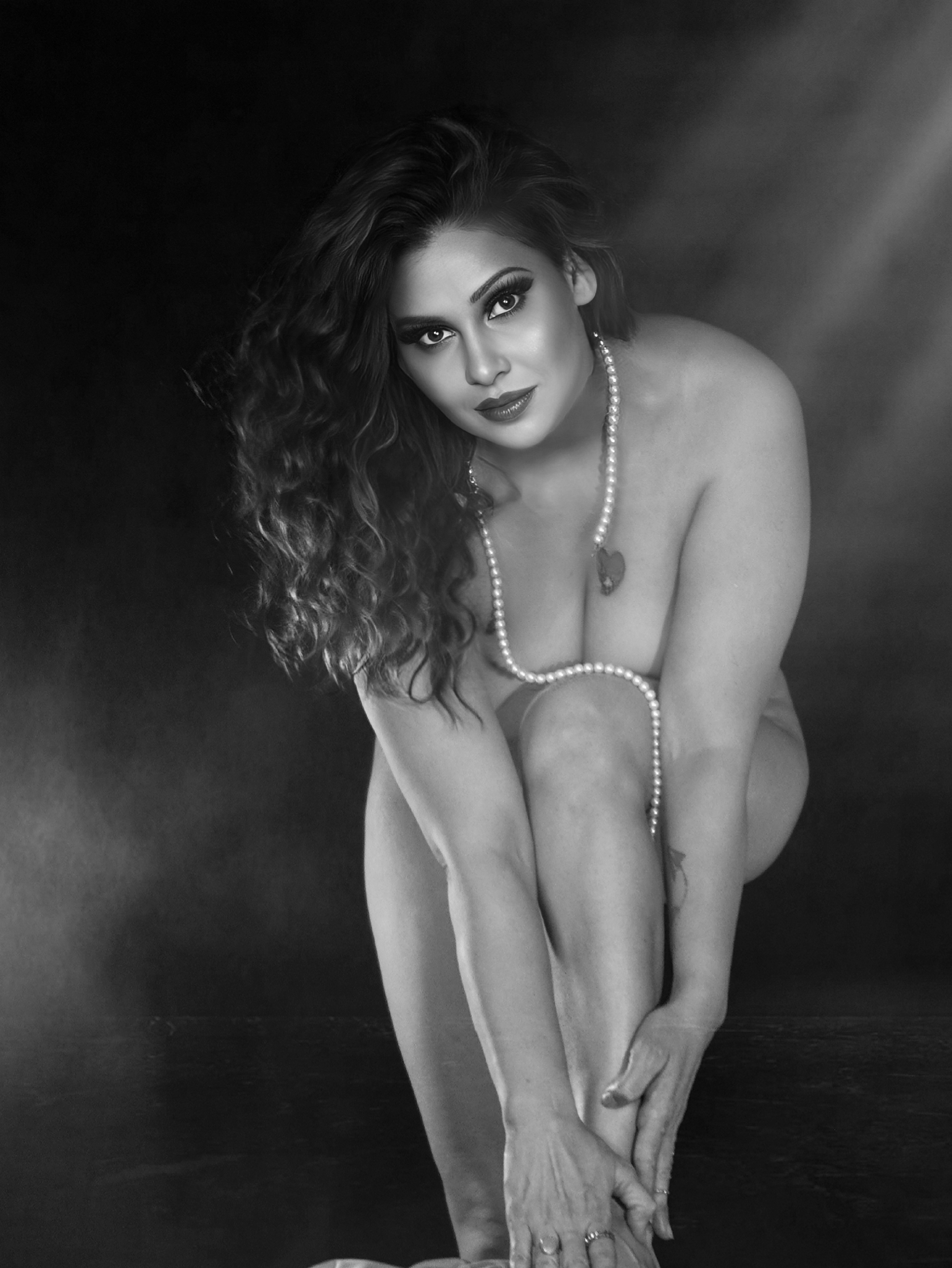 Kanak Raj - Kanak Raj, black and white pearl portrait