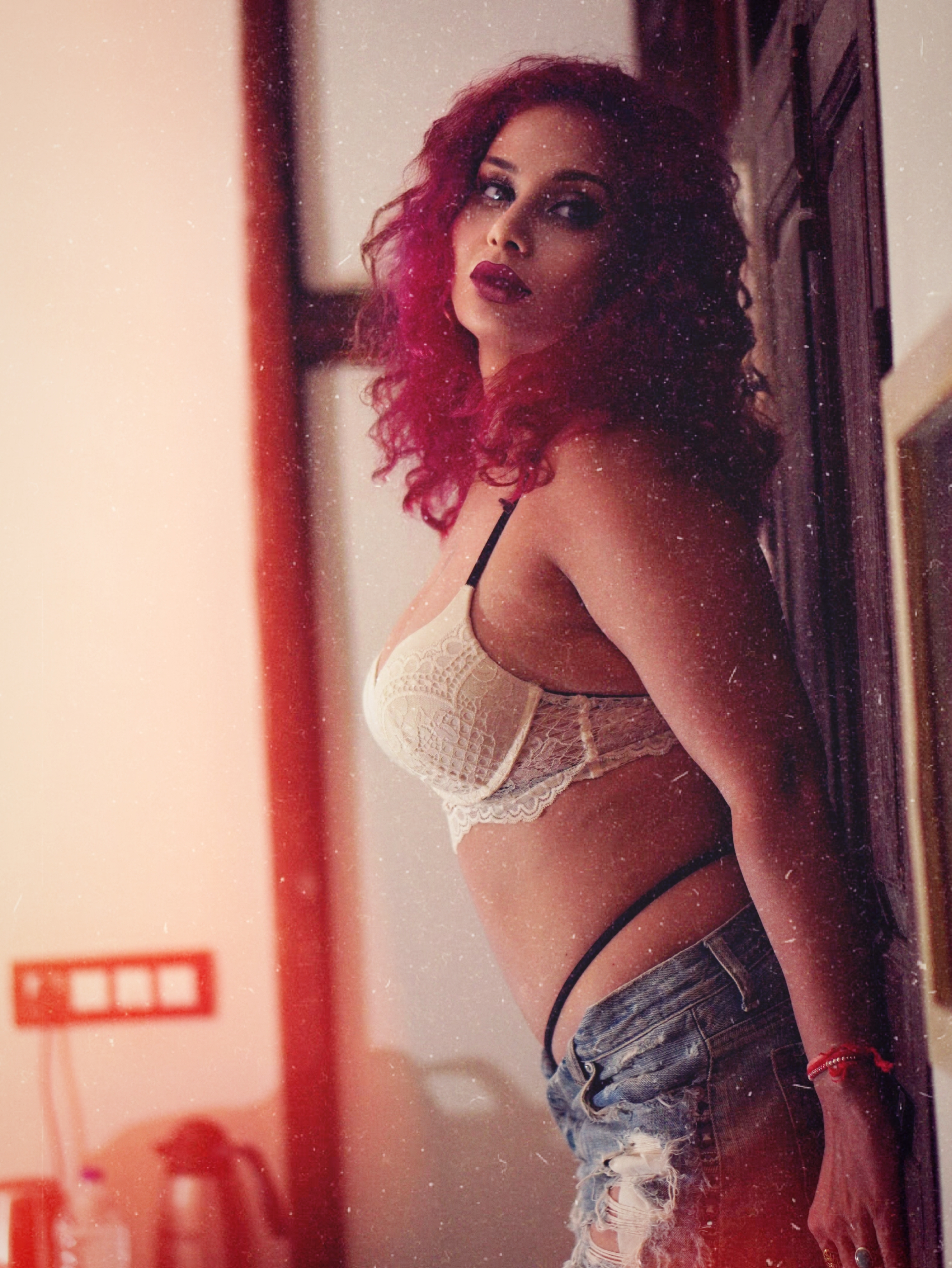 Kanak Raj - Kanak Raj in White Lace Top & Denim - Bold Pose